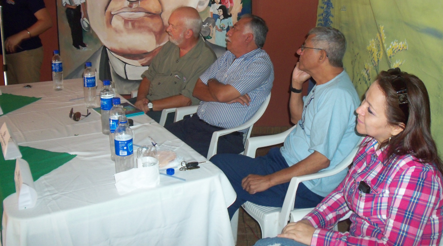 Wim Dierckxsens, Fidel Nieto, Dagoberto Gutierrez y Ada Gonzales